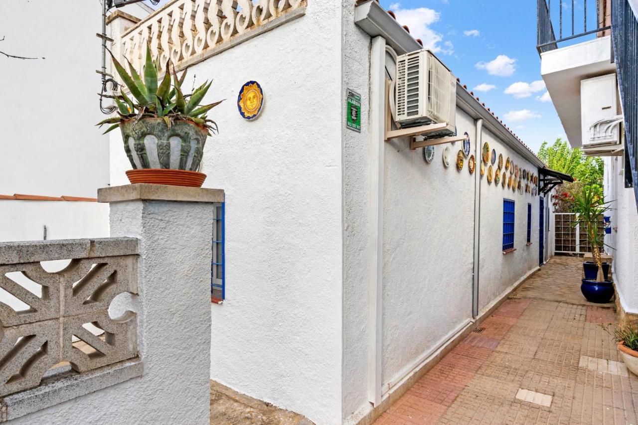 Villa Welcs Casa 077 Emp Cerca Del Mar Empuriabrava Exterior foto